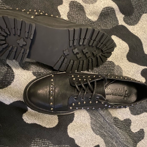 Beautiful Darkwavs! listed as women’s 8 must be men’s 8 , as these are unisex - Picture 3 of 5